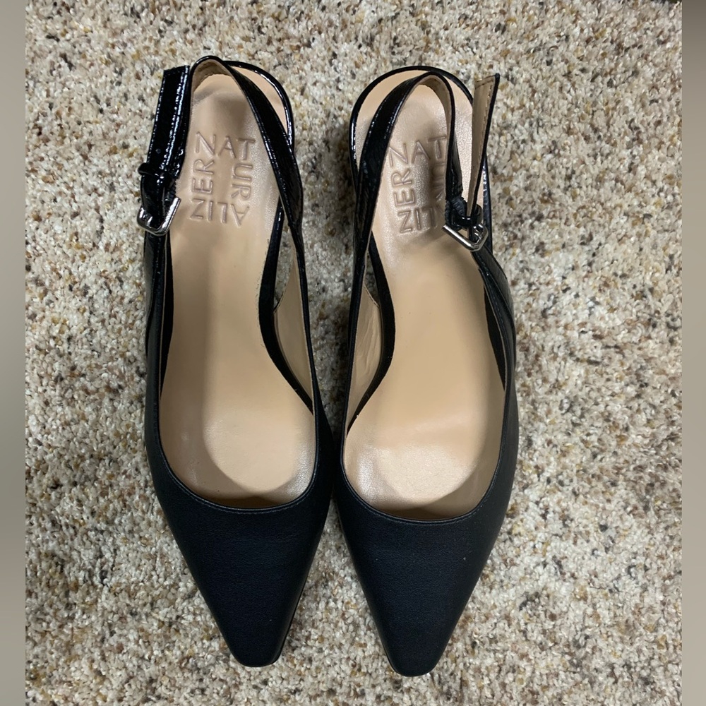 Naturalizer Tansy Pump, Size 6.5, Black